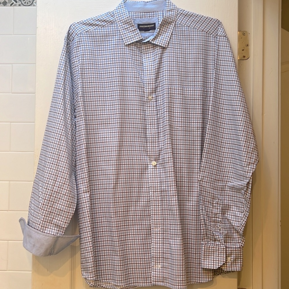 Johnston & Murphy Printed Plaid button down w/ different printed cuff.Men’s XL.